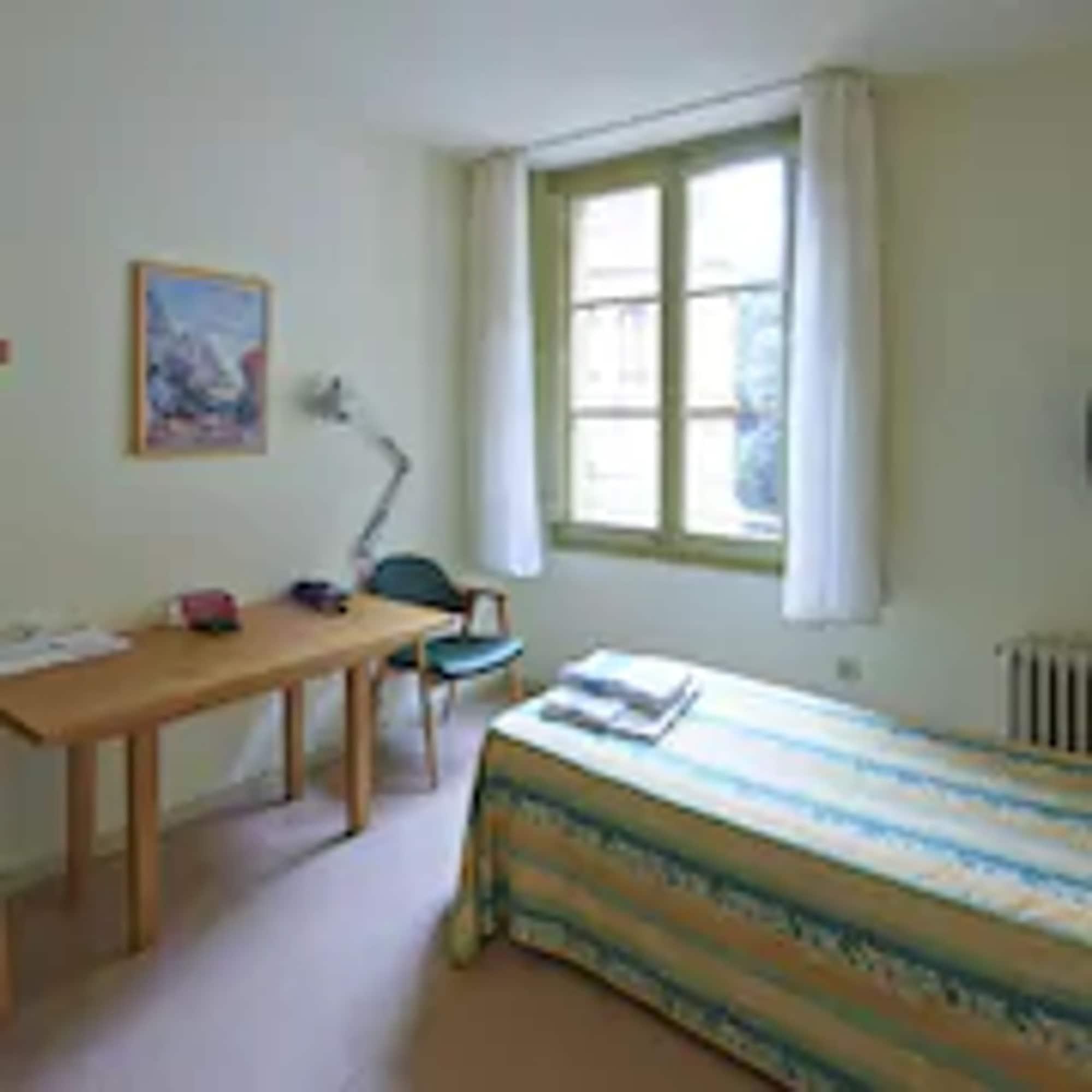 Apartamentos Montserrat Abat Marcet Kültér fotó