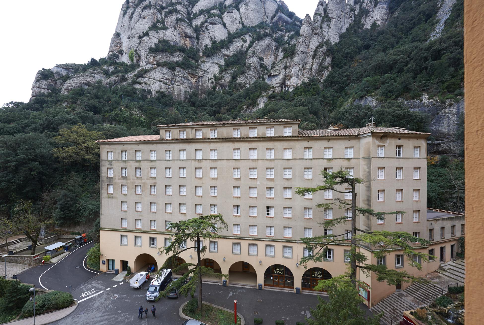 Apartamentos Montserrat Abat Marcet Kültér fotó