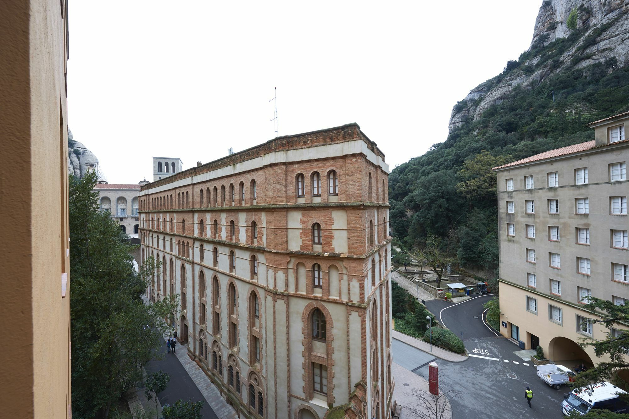 Apartamentos Montserrat Abat Marcet Kültér fotó